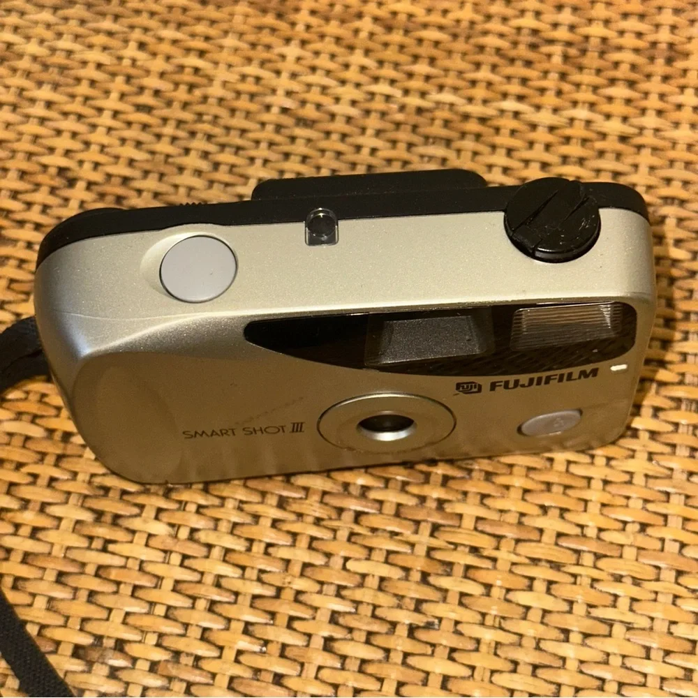 Vintage Fujifilm Smart Shot III 35mm Film Camera Point and Shoot Retro Vacation